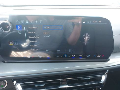 New 2026 Chevrolet Traverse LT w/ Enhanced Driving Package FWD image 22
