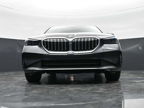 New 2026 BMW 530i w/ Convenience Package RWD image 26