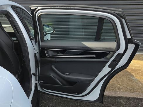 New 2026 Porsche Panamera GTS image 22