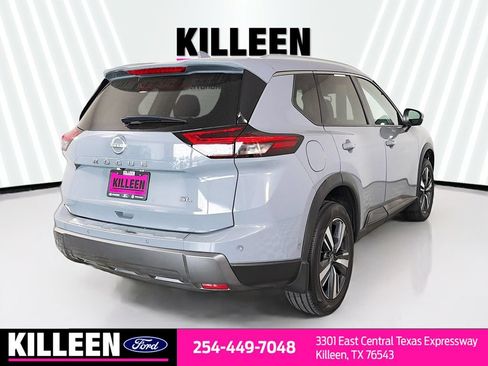 Used 2024 Nissan Rogue SL FWD image 9