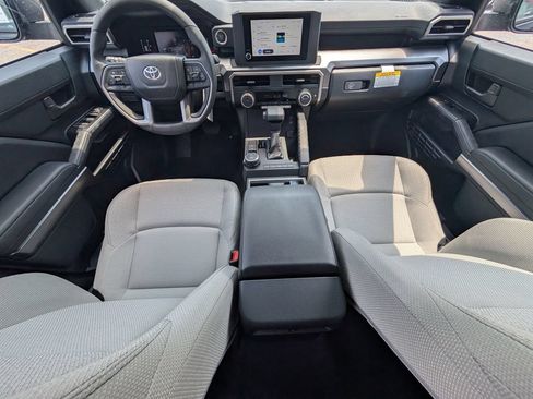 New 2026 Toyota 4Runner SR5 AWD/4WD image 24