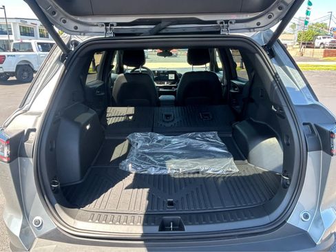 Used 2026 Chevrolet Equinox RS image 7