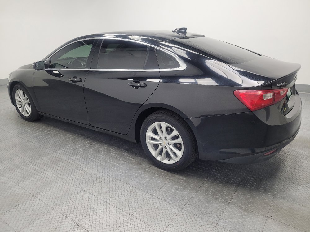 Used 2017 Chevrolet Malibu LT FWD image 3