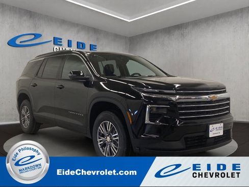 New 2026 Chevrolet Traverse LT w/ Driver Confidence Package image 1