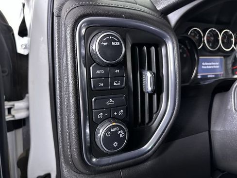 Used 2020 Chevrolet Silverado 1500 LT w/ Texas Edition AWD/4WD image 18