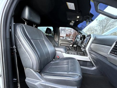 Used 2022 Ford F350 Lariat w/ Lariat Ultimate Package image 15