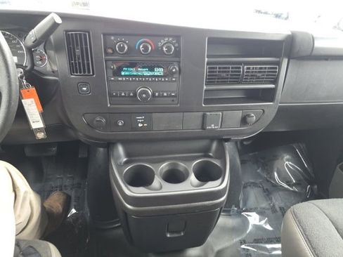 Used 2024 GMC Savana 2500 w/ Driver Convenience Package image 17