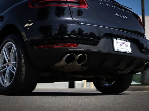 Used 2015 Porsche Macan S AWD/4WD image 16