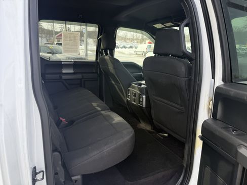 Used 2016 Ford F150 XLT w/ Equipment Group 302A Luxury image 10