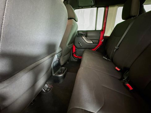 Used 2018 Jeep Wrangler Unlimited Sport w/ Connectivity Group image 22