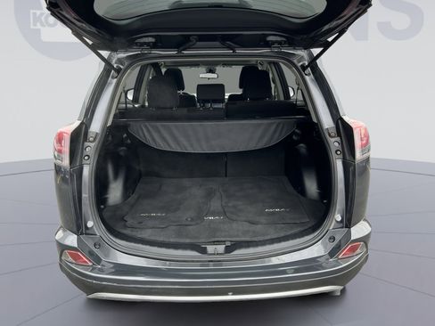 Used 2017 Toyota RAV4 XLE w/ Carpet Mat Package image 24