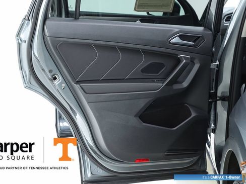Used 2024 Volkswagen Tiguan SE w/ Panoramic Sunroof Package FWD image 56