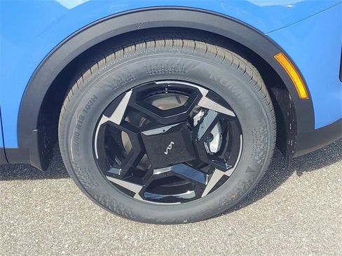 New 2026 Kia Sportage EX w/ EX Panorama Roof Package image 10