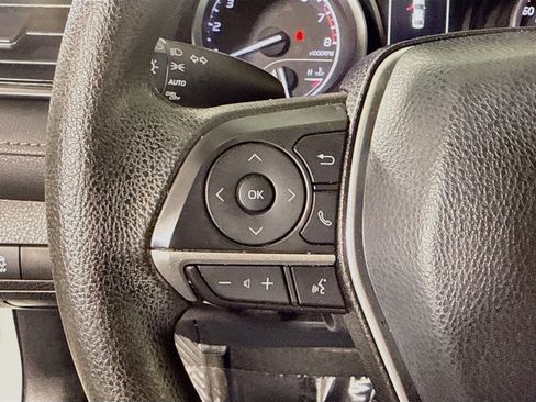Used 2021 Toyota Camry LE FWD image 14