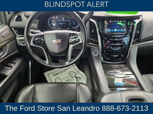 Used 2018 Cadillac Escalade ESV Platinum RWD image 11