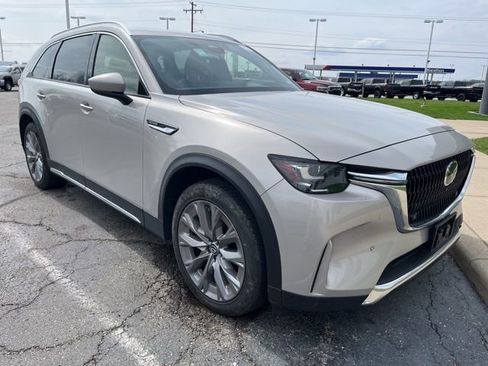 Used 2025 MAZDA CX-90 3.3 Turbo w/ Premium Plus Pkg image 6