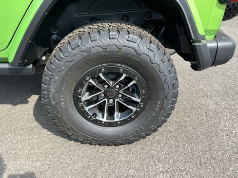 New 2025 Jeep Wrangler Unlimited Rubicon image 25