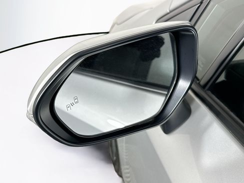 Used 2026 Toyota Corolla SE FWD image 16