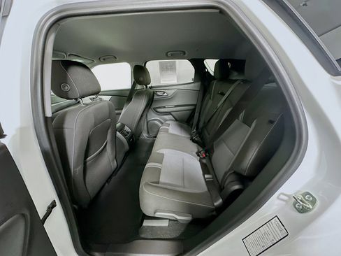 Used 2025 Chevrolet Blazer LT FWD image 26