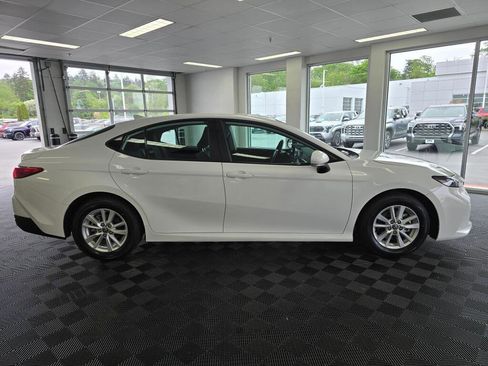 Used 2025 Toyota Camry LE FWD image 2