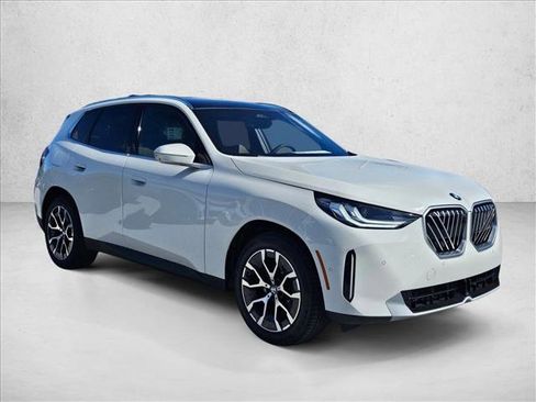 Used 2026 BMW X3 xDrive30 w/ Premium Package image 7