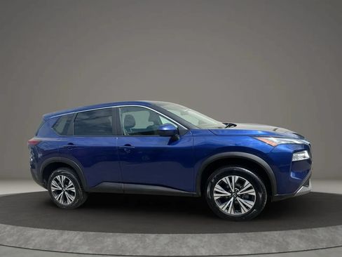 Used 2023 Nissan Rogue SV AWD/4WD image 4