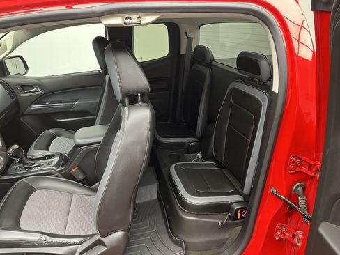 Used 2015 Chevrolet Colorado Z71 AWD/4WD image 12