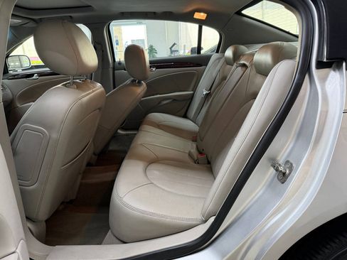 Used 2009 Buick Lucerne CXL w/ Driver Confidence Package FWD image 13