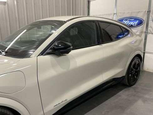 Used 2025 Ford Mustang Mach-E GT image 5