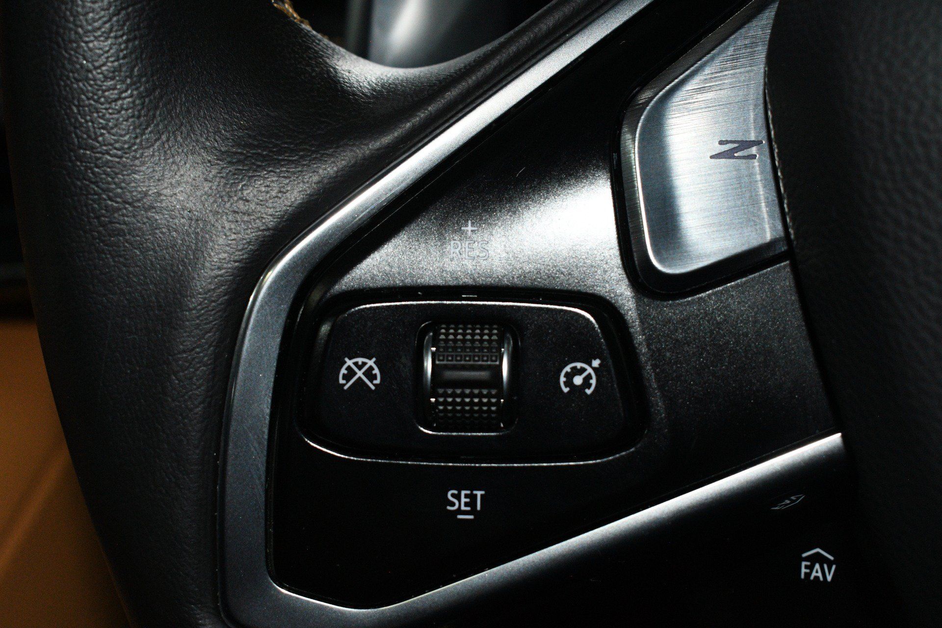 Used 2022 Chevrolet Corvette Stingray Preferred Cpe w/ Z51 Performance Package RWD image 29