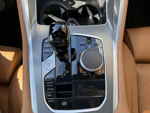 Used 2023 BMW X6 xDrive40i w/ Premium Package image 14