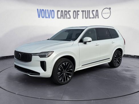 New 2026 Volvo XC90 B5 Plus image 1