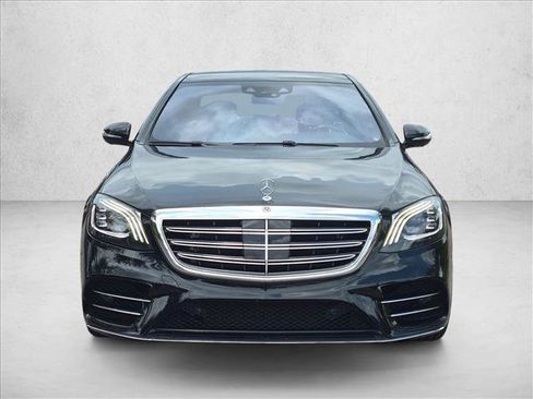 Used 2020 Mercedes-Benz S 560 Sedan image 2