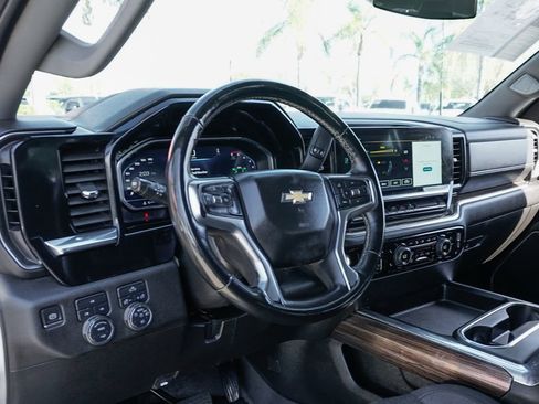 Used 2024 Chevrolet Silverado 3500 LT w/ Convenience Package image 15