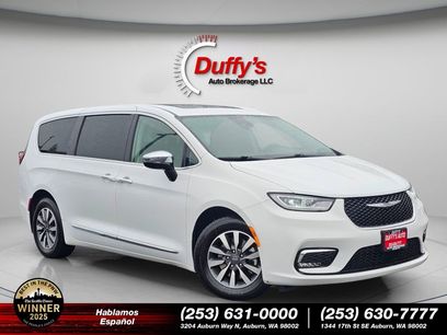 Used 2023 Chrysler Pacifica Limited