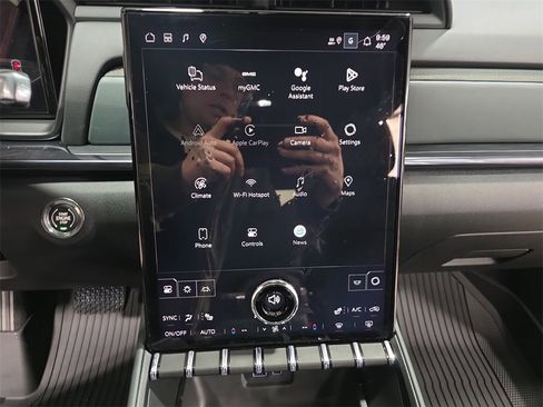 New 2026 GMC Terrain AT4 w/ LPO, Floor Liner Package image 23