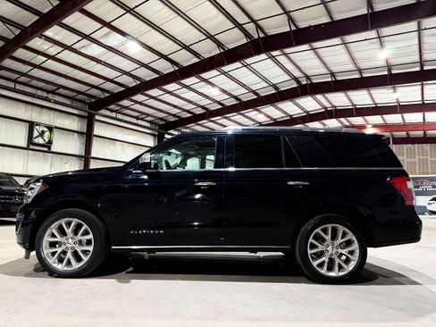 Used 2019 Ford Expedition Platinum RWD image 9