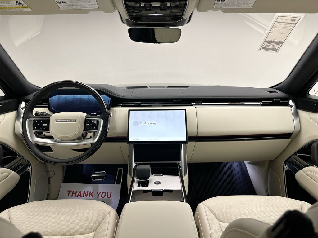 Used 2025 Land Rover Range Rover Long Wheelbase SE AWD/4WD image 13