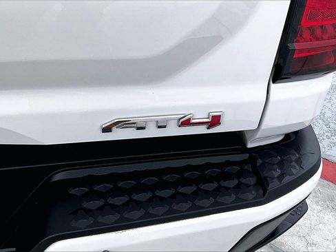 Used 2024 GMC Canyon AT4 image 23