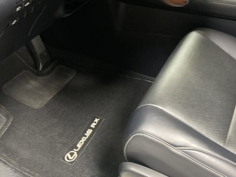 Used 2020 Lexus RX 450hL AWD w/ Premium Package image 17