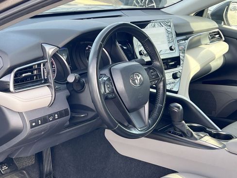 Used 2024 Toyota Camry SE image 16