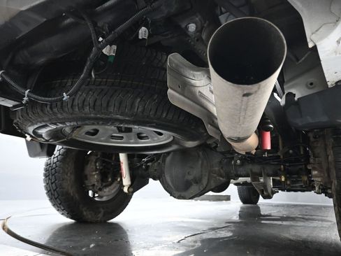 Used 2022 Chevrolet Silverado 2500 High Country w/ Safety Package II image 68