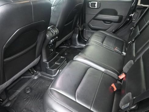 Used 2020 Jeep Wrangler Unlimited Sahara AWD/4WD image 12