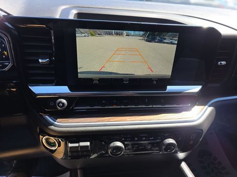 Certified 2022 Chevrolet Silverado 1500 RST AWD/4WD image 15