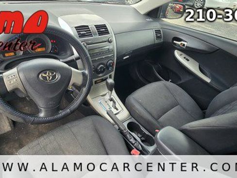 Used 2010 Toyota Corolla S image 34