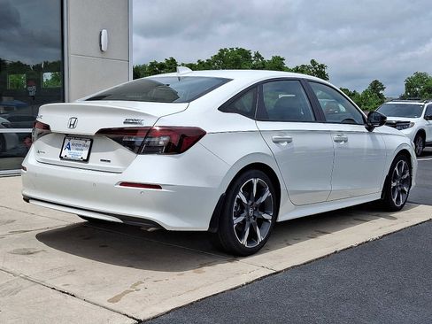 New 2025 Honda Civic Sport Touring image 4