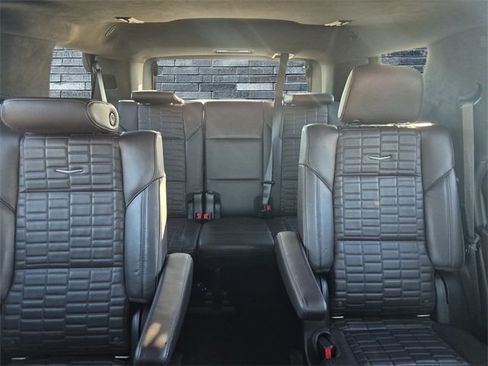 Used 2021 Cadillac Escalade Premium Luxury Platinum image 16