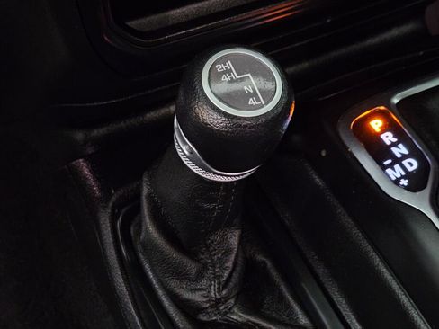 Used 2021 Jeep Wrangler Unlimited Sport image 30