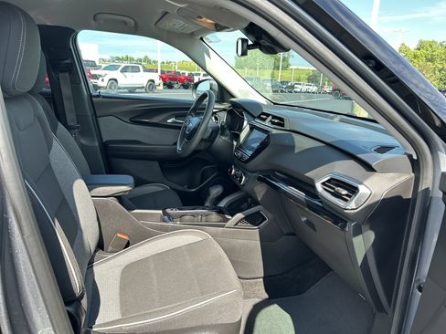 Used 2021 Chevrolet TrailBlazer LT w/ Convenience Package AWD/4WD image 13