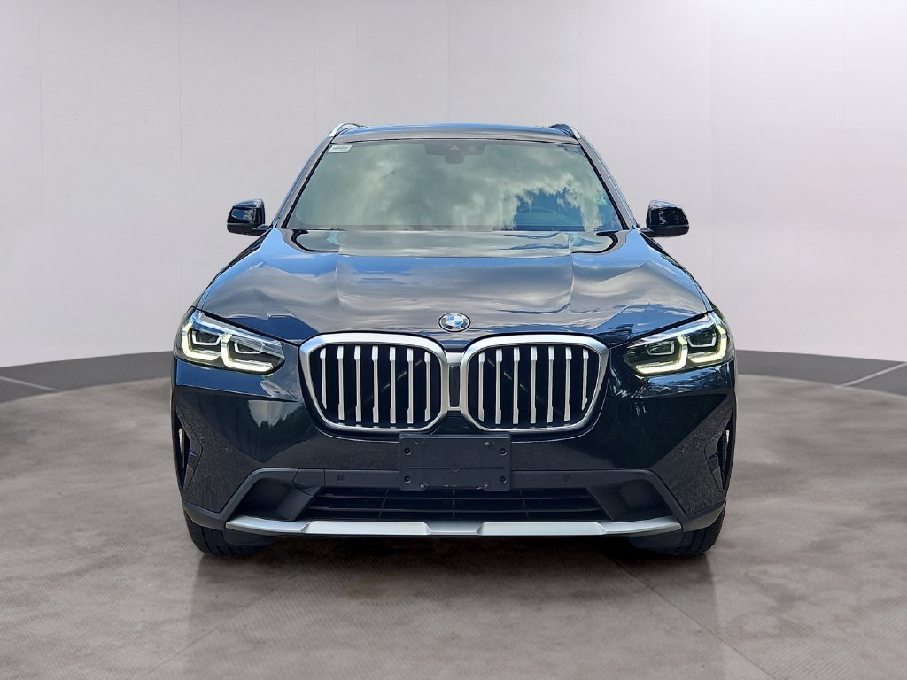 Used 2024 BMW X3 xDrive30i w/ Premium Package AWD/4WD image 2